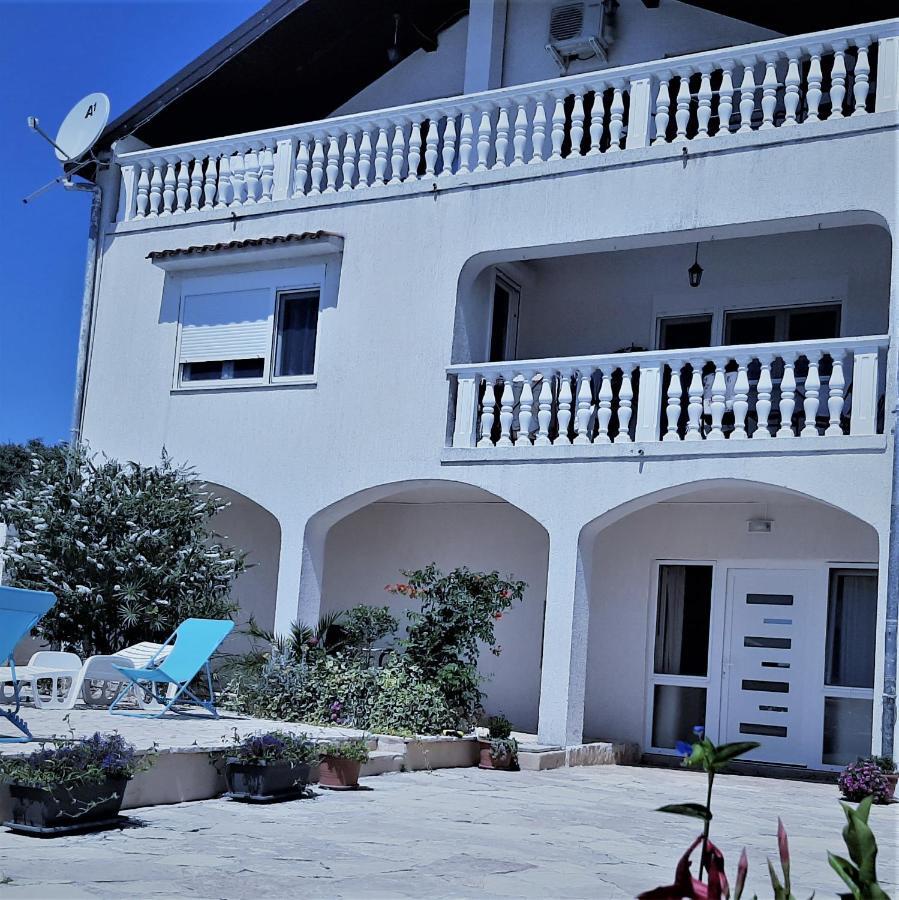 Apartments"Nika" With Private Pool Galovac  Luaran gambar